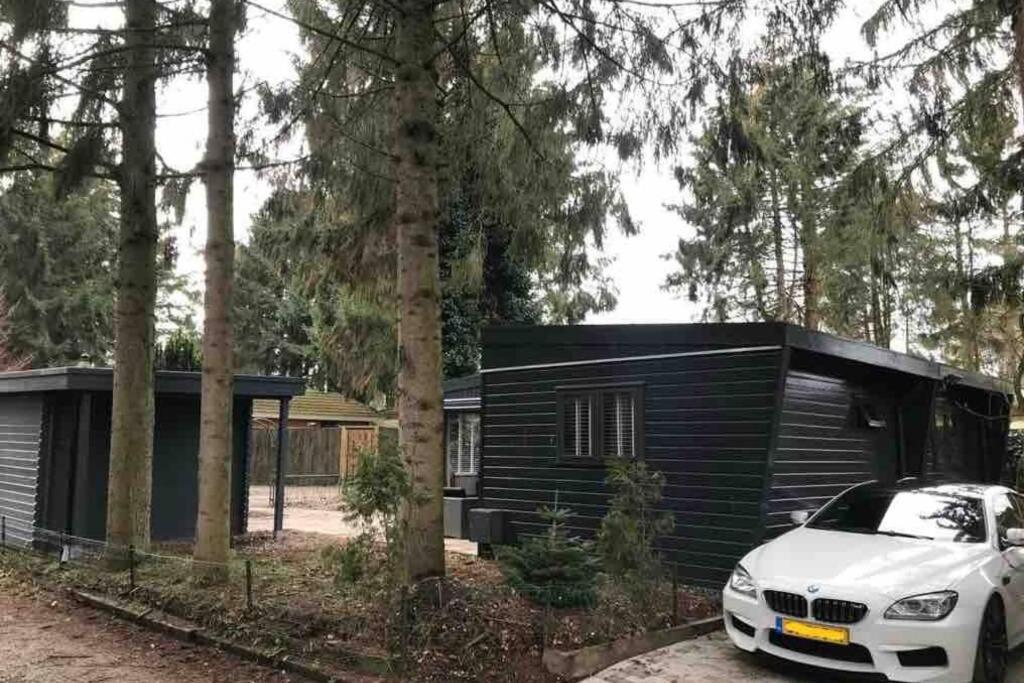 פוטן Uniek Chalet Op De Veluwe, In Bosrijke Omgeving. מראה חיצוני תמונה