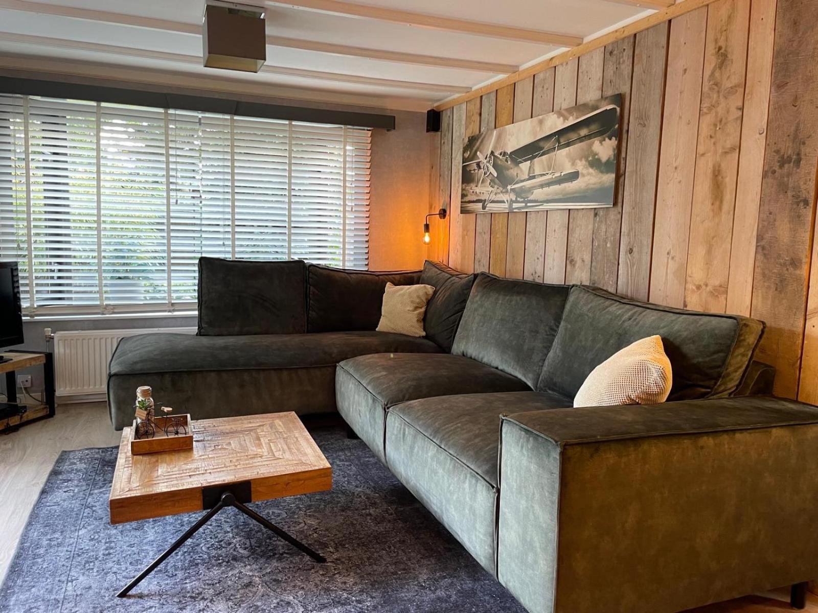 פוטן Uniek Chalet Op De Veluwe, In Bosrijke Omgeving. מראה חיצוני תמונה